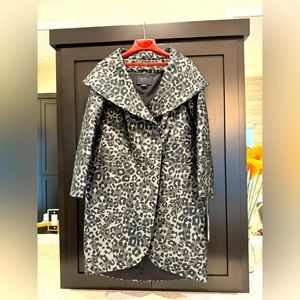 NWT Worth black leopard print formal jacket. Medium.